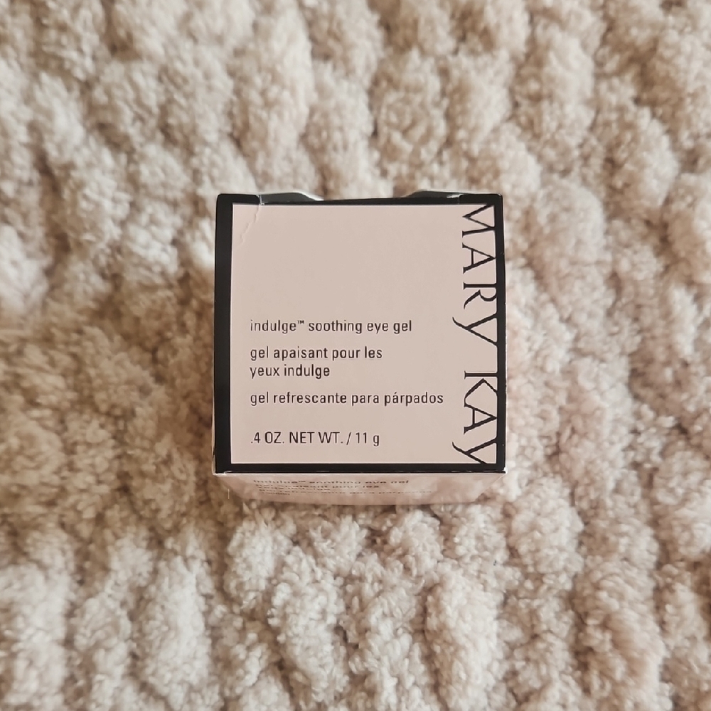 Mary Kay Indulge Soothing Eye Gel - Cream